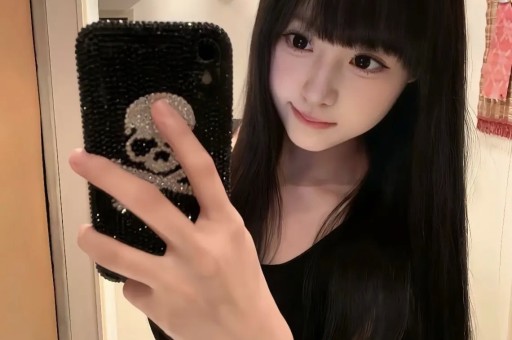 比黄一鸣更疯的人出现了4婚4离曝杨幂等五位女星整容杨紫垫底